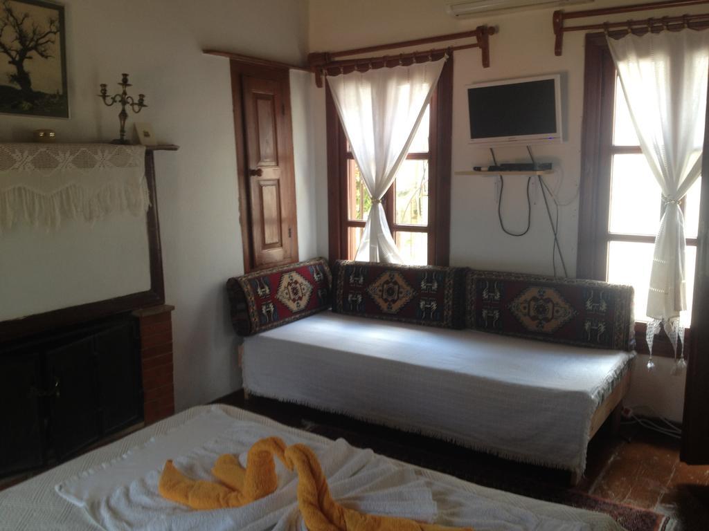 Salkim Konak Ve Agac Evler Hostal Selçuk Habitación foto