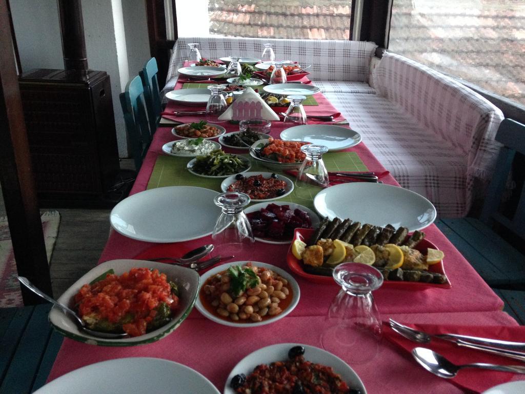 Salkim Konak Ve Agac Evler Hostal Selçuk Exterior foto